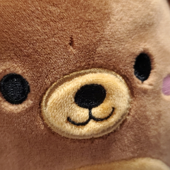 Omar the Bear Squishmallow - Picture 4 of 4